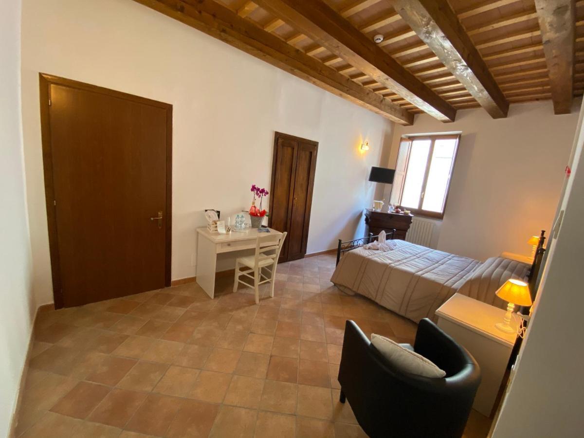 Locanda Della Pieve Pievebovigliana Zewnętrze zdjęcie