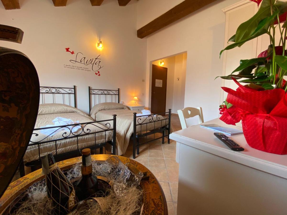 Locanda Della Pieve Pievebovigliana Zewnętrze zdjęcie