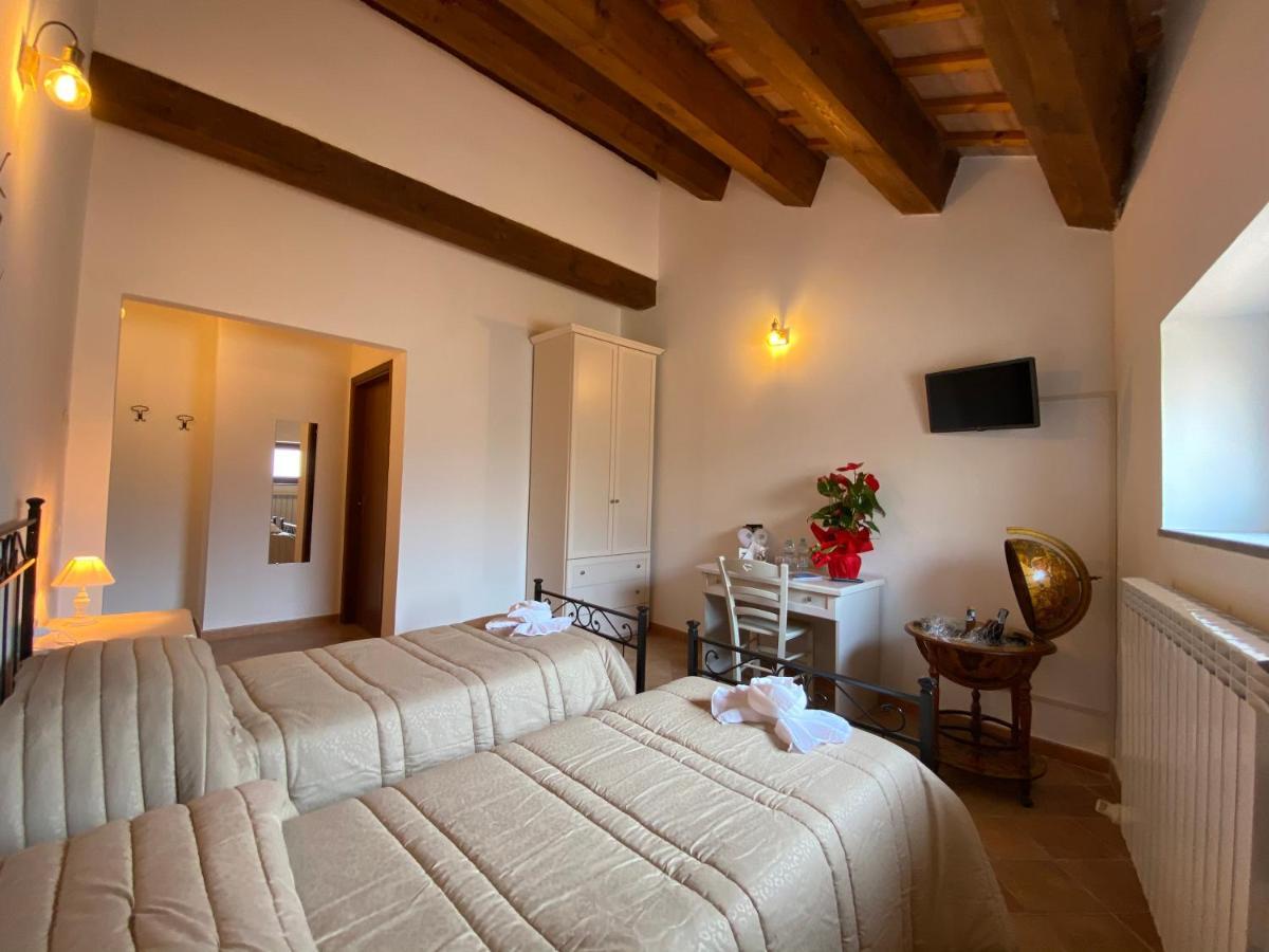 Locanda Della Pieve Pievebovigliana Zewnętrze zdjęcie