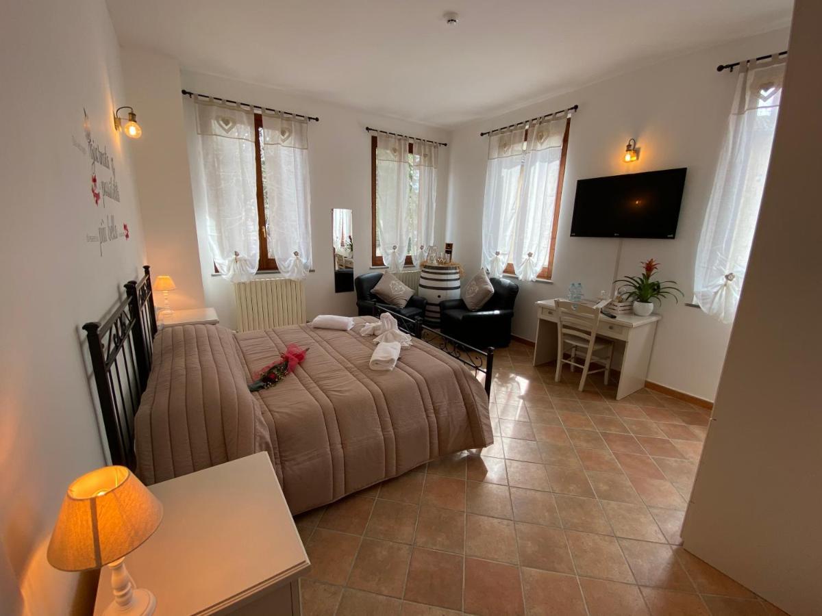Locanda Della Pieve Pievebovigliana Zewnętrze zdjęcie