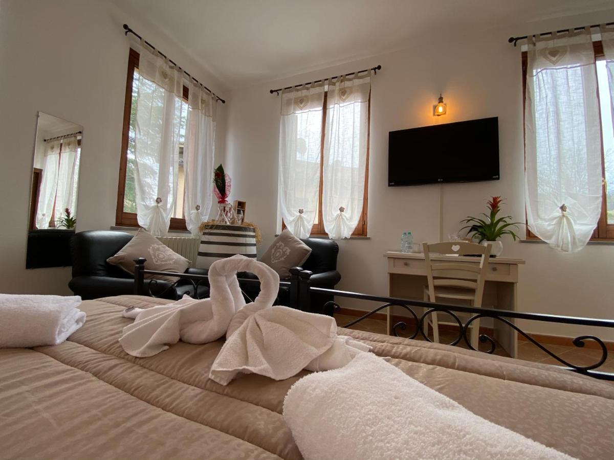 Locanda Della Pieve Pievebovigliana Zewnętrze zdjęcie